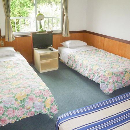 Pension Flora Tateyama  Buitenkant foto